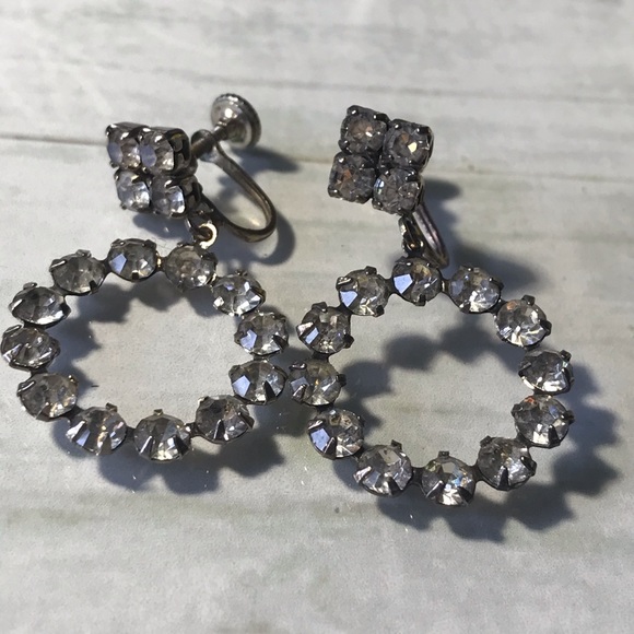 Circle drop statement earrings - Picture 2 of 5